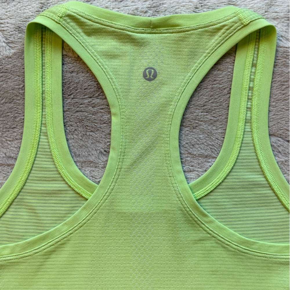 Lululemon Swiftly Tech Racerback 2.0 *Race Length in Neo Mint / Neo Mint Size 4 - Picture 7 of 13